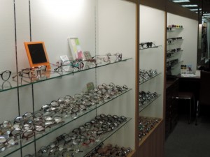 ５月１日~　通常営業。