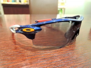 ネイビーブルーのRADARLOCK