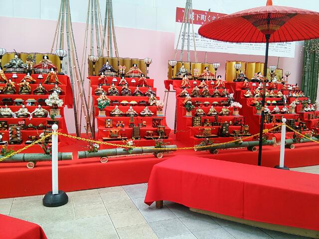 今日はたのしいひな祭り