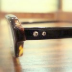 手にとって見たくなるメガネ