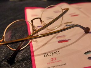 大人かわいいメガネ