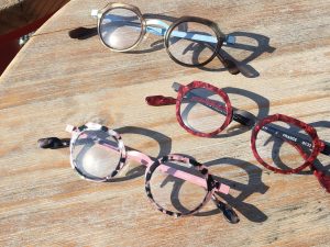 映えるメガネ、あります