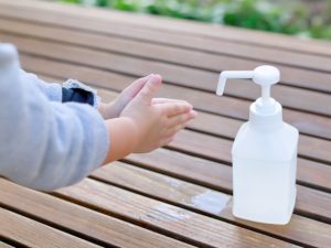 温泉・サウナ・アルコールスプレーとメガネの相性問題