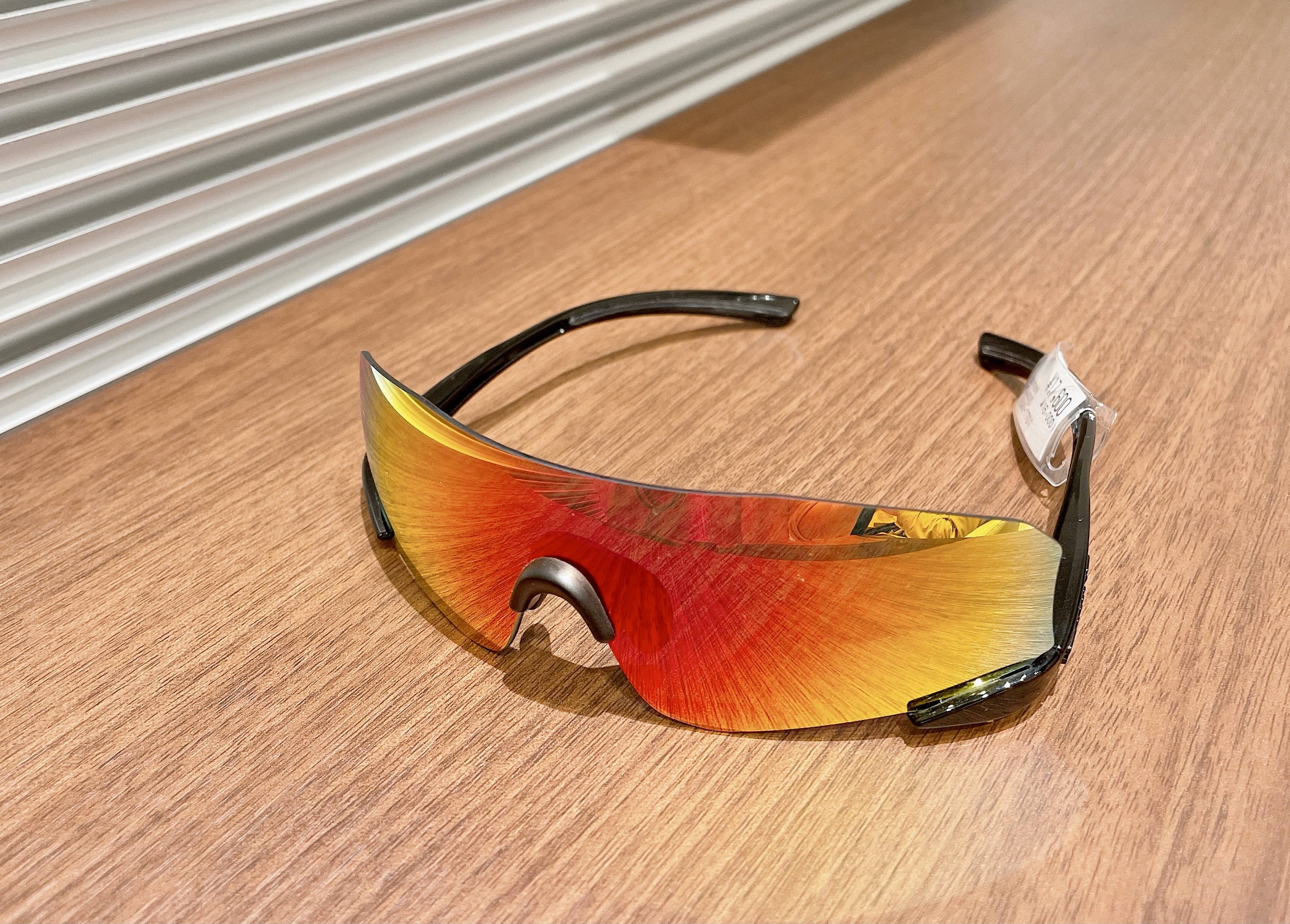 ブランドヒストリー】ジャパンメイドのスポーツサングラス「SWANS