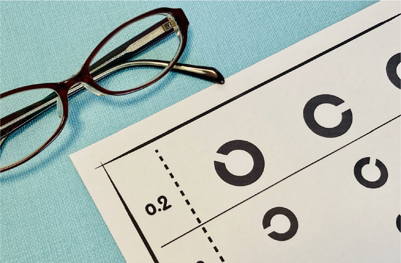 定期的な視力チェックのすすめ_HPアイキャッチ